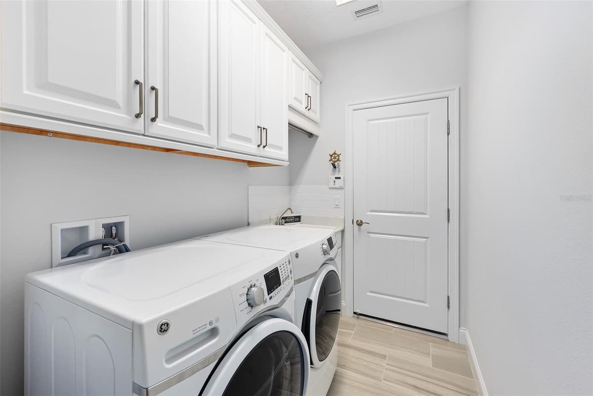 3322 MODENA WAY — photo 41 of 64
