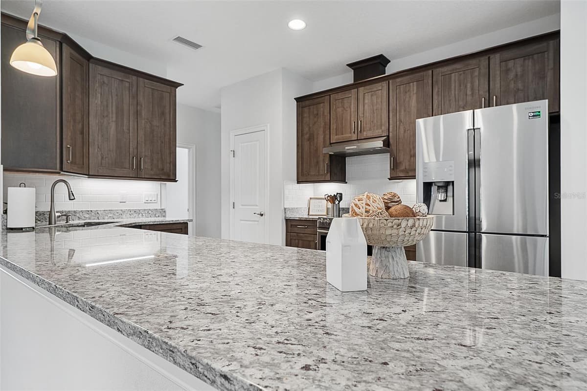 3322 MODENA WAY — photo 11 of 64