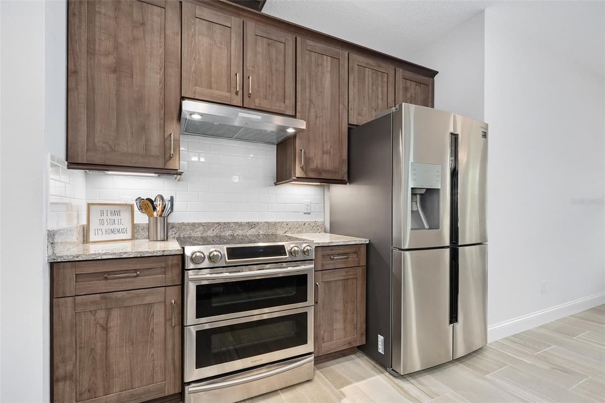 3322 MODENA WAY — photo 15 of 64