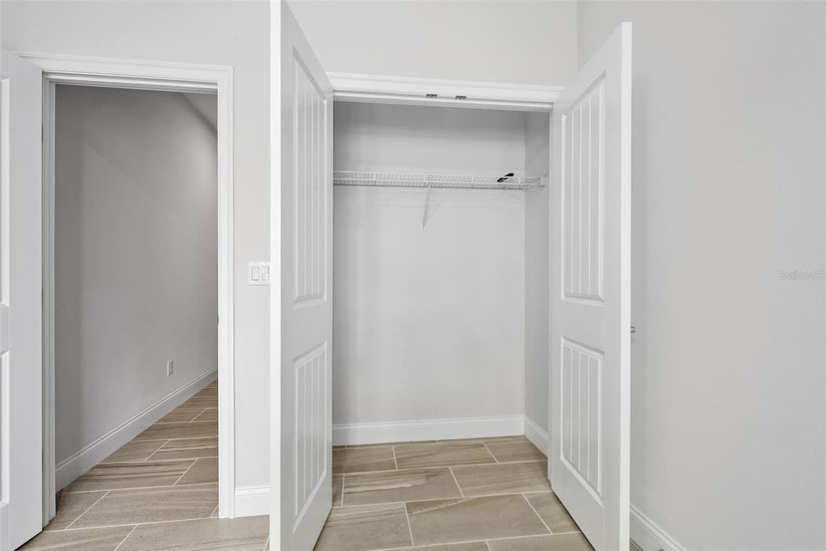 3322 MODENA WAY — photo 37 of 64