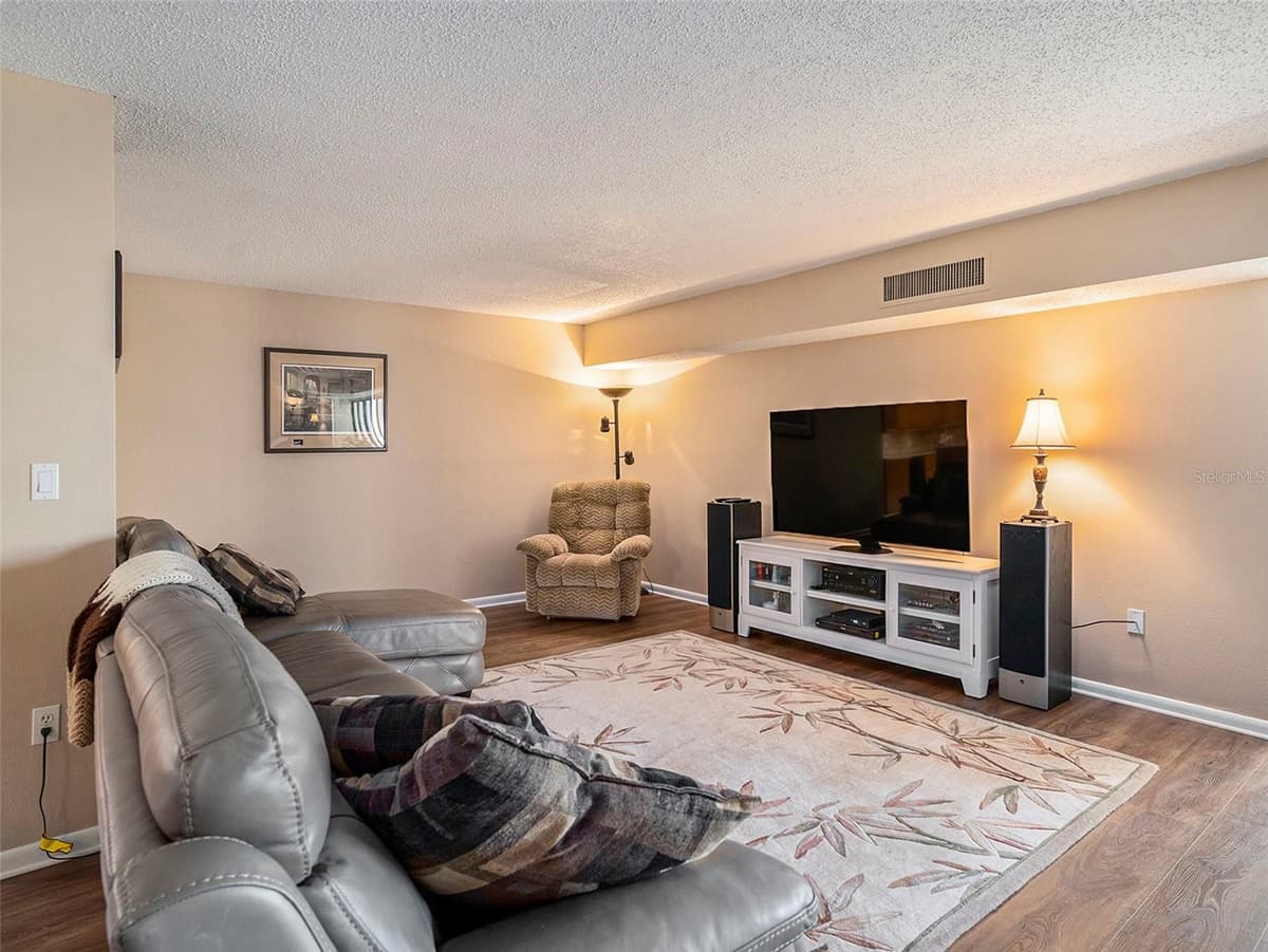 830 GULFVIEW BOULEVARD — photo 8 of 27