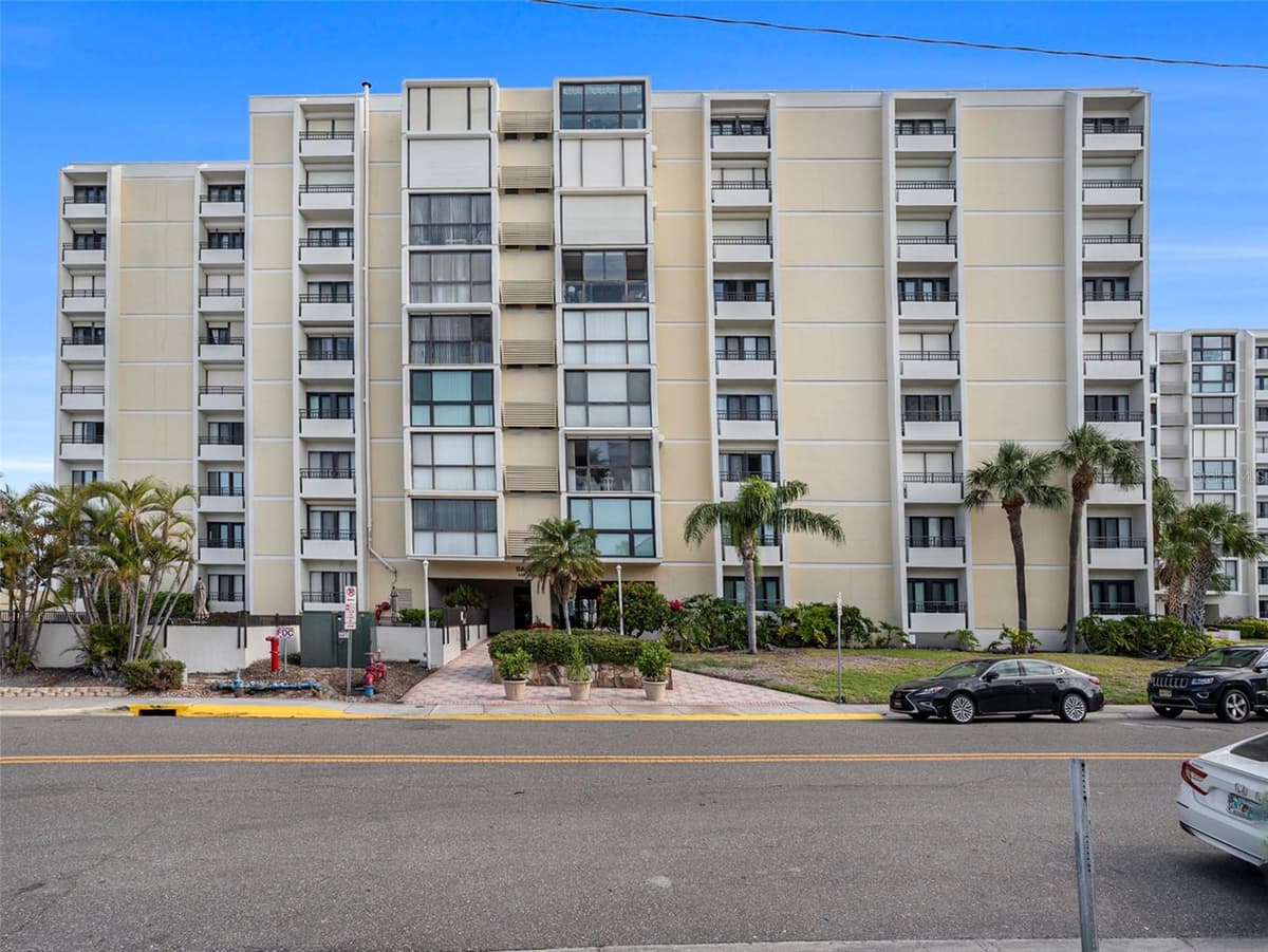 830 GULFVIEW BOULEVARD — photo 16 of 27