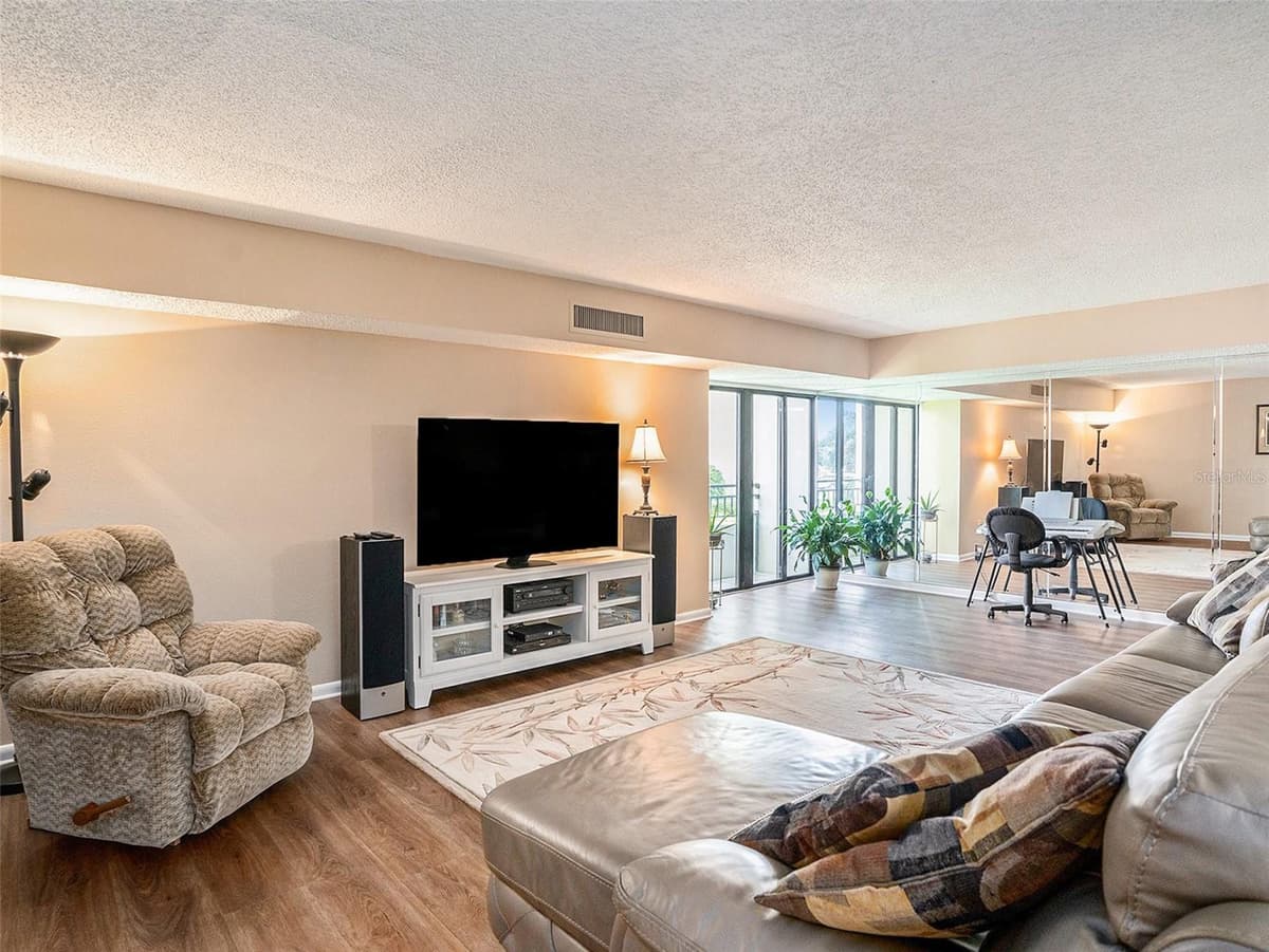 830 GULFVIEW BOULEVARD — photo 7 of 27