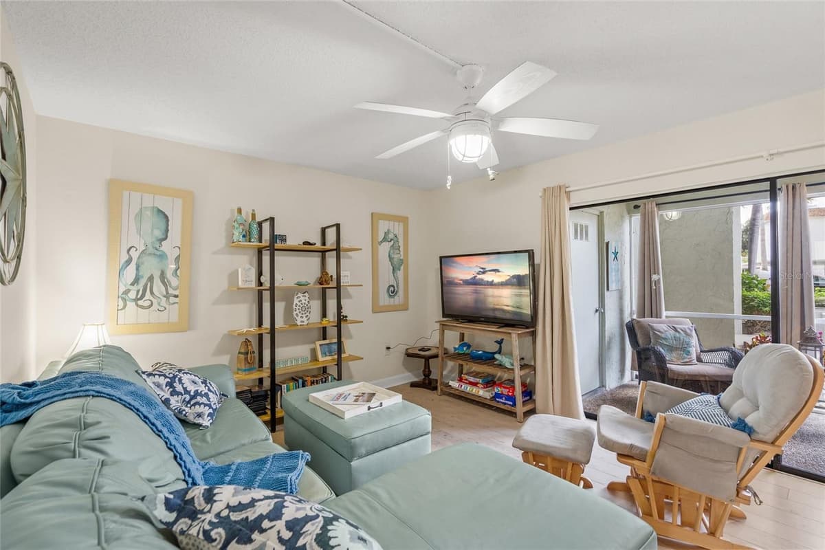 6713 MIDNIGHT PASS ROAD — photo 13 of 27