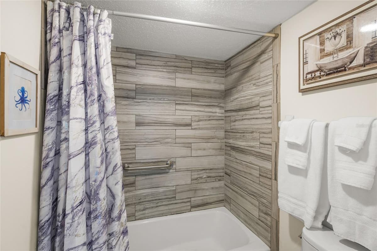 6713 MIDNIGHT PASS ROAD — photo 21 of 27