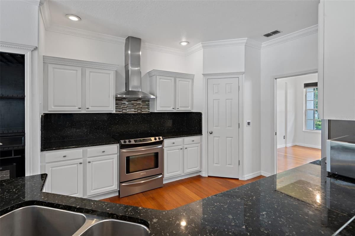 7698 MOUNT CARMEL DRIVE — photo 26 of 47
