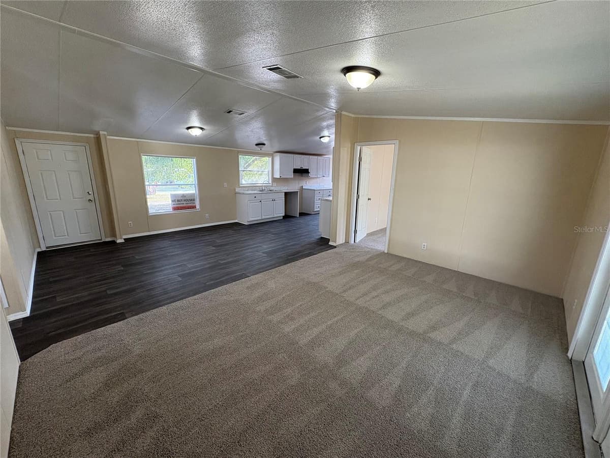 371 HIGHLANDS WAY — photo 3 of 17