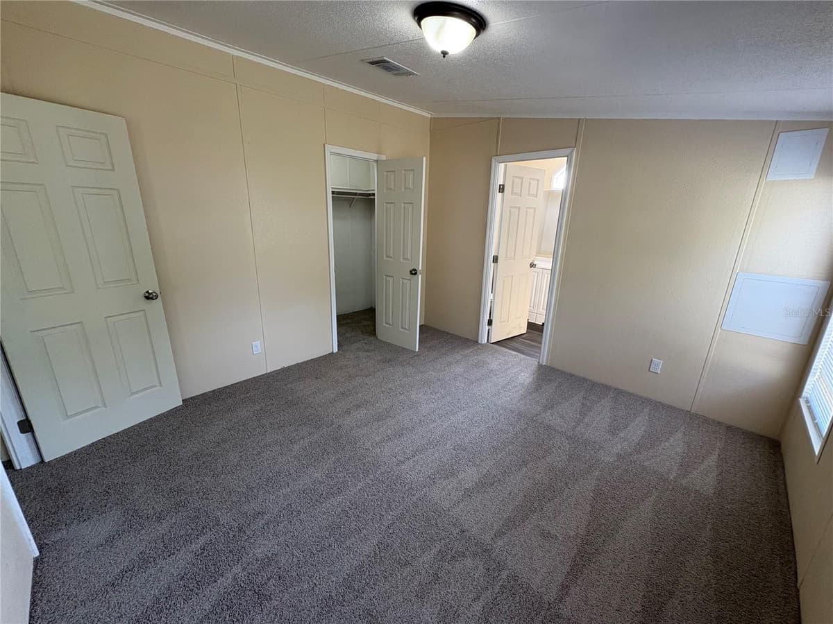 371 HIGHLANDS WAY — photo 9 of 17