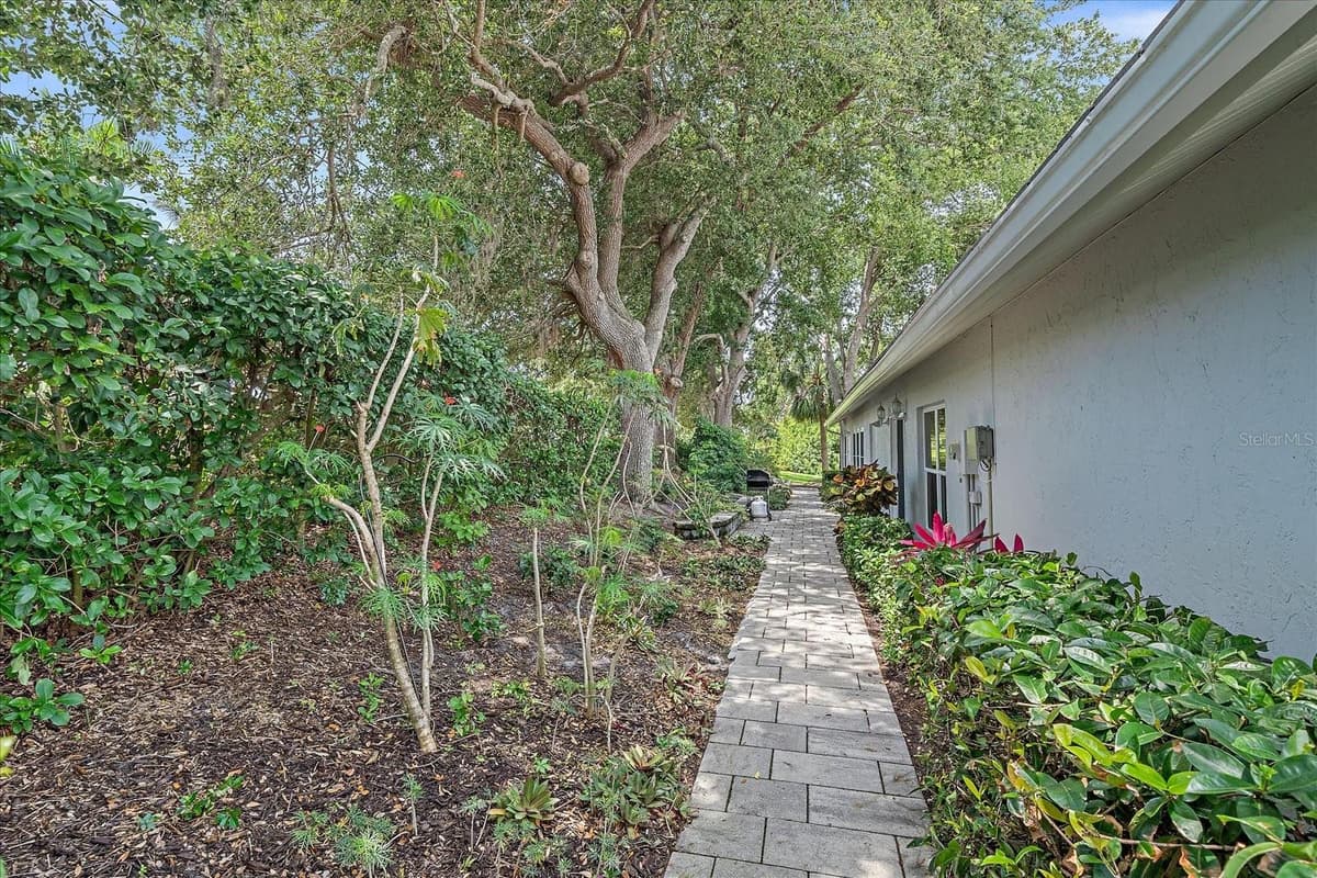 1432 COLONY PLACE — photo 36 of 40