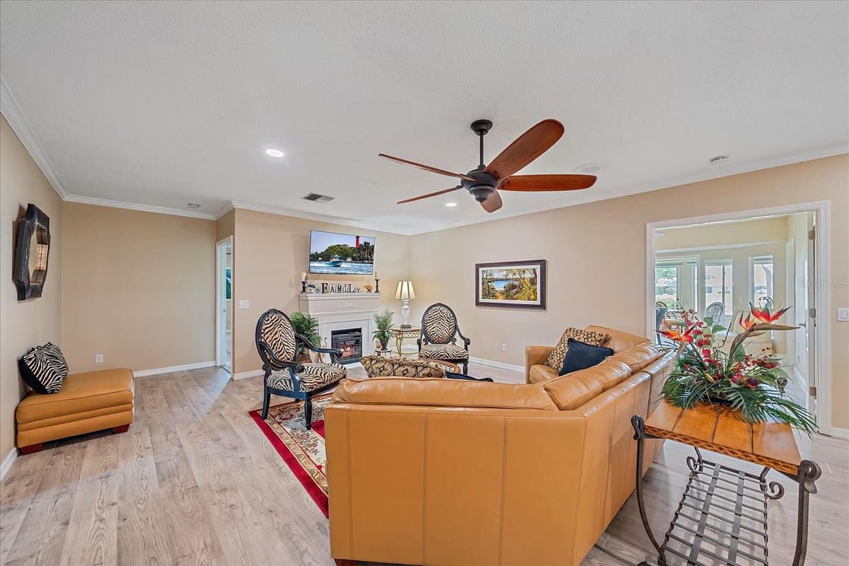 1432 COLONY PLACE — photo 4 of 40