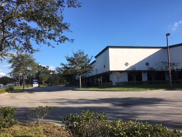 6859 EDGEWATER COMMERCE PARKWAY — photo 4 of 20