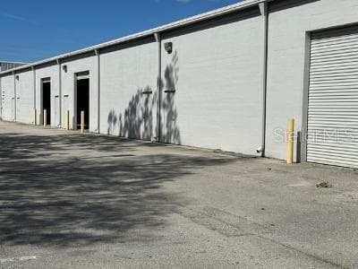 6859 EDGEWATER COMMERCE PARKWAY — photo 6 of 20