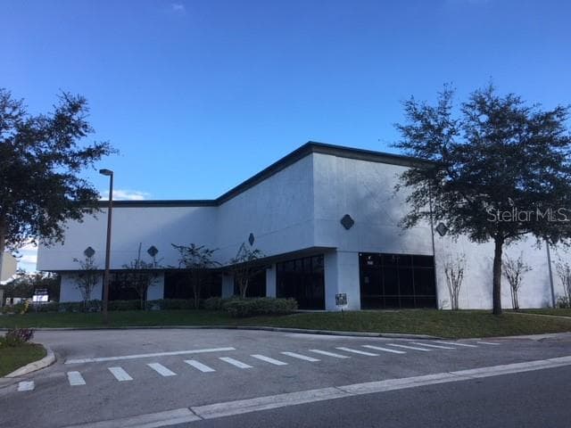 6859 EDGEWATER COMMERCE PARKWAY — photo 1 of 20