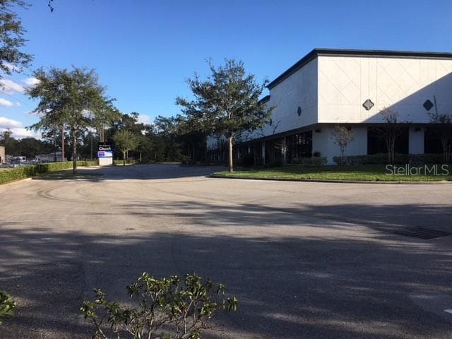 6859 EDGEWATER COMMERCE PARKWAY — photo 3 of 20