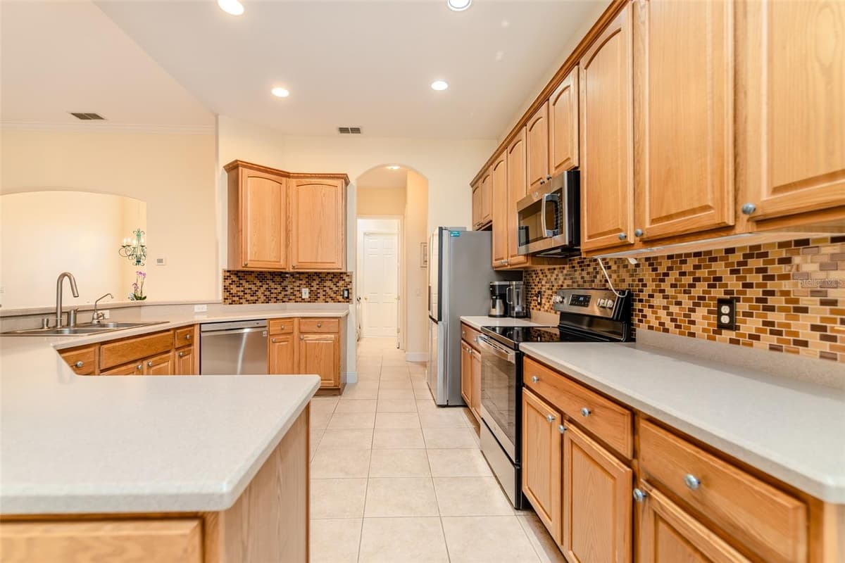 537 MONTAGE LANE — photo 14 of 53