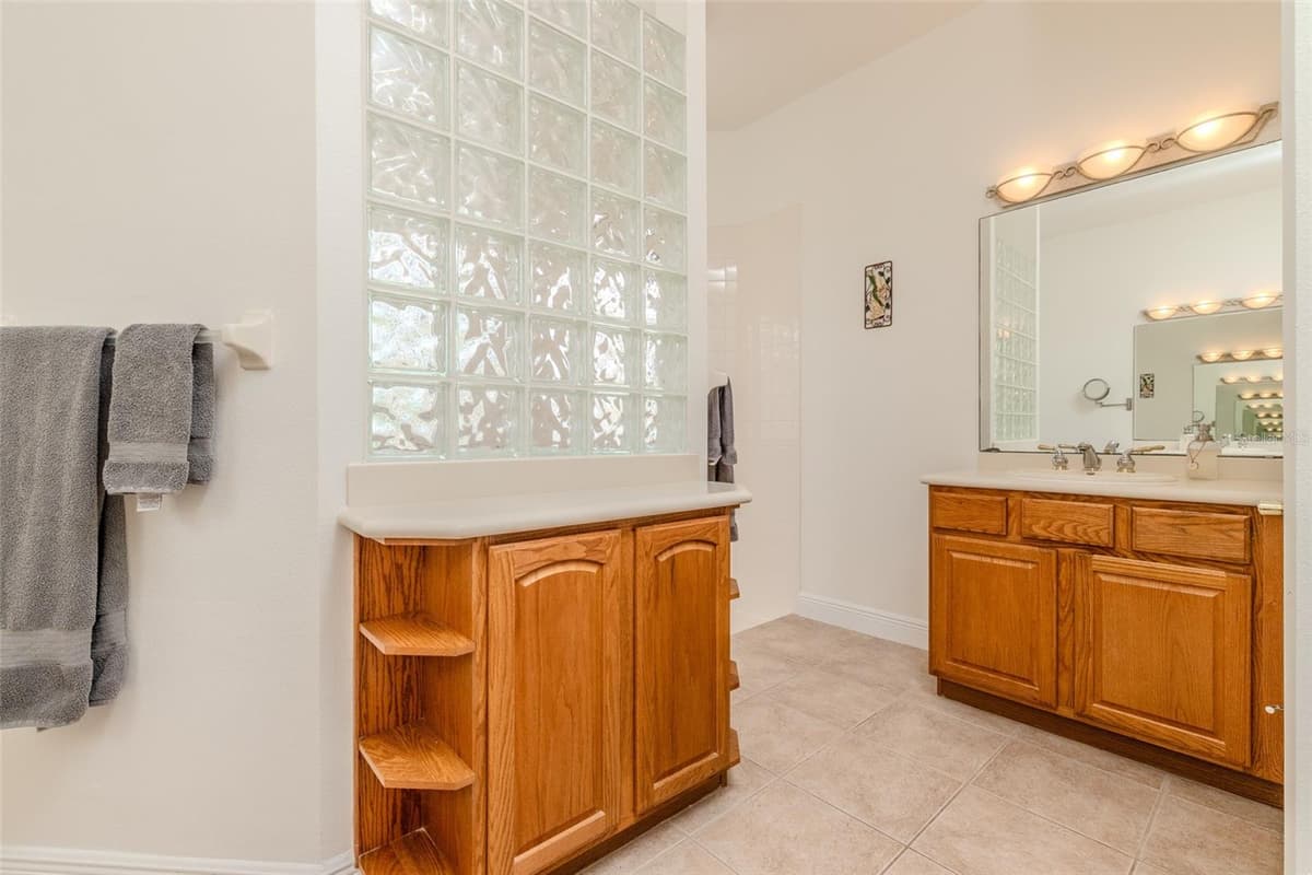 537 MONTAGE LANE — photo 20 of 53
