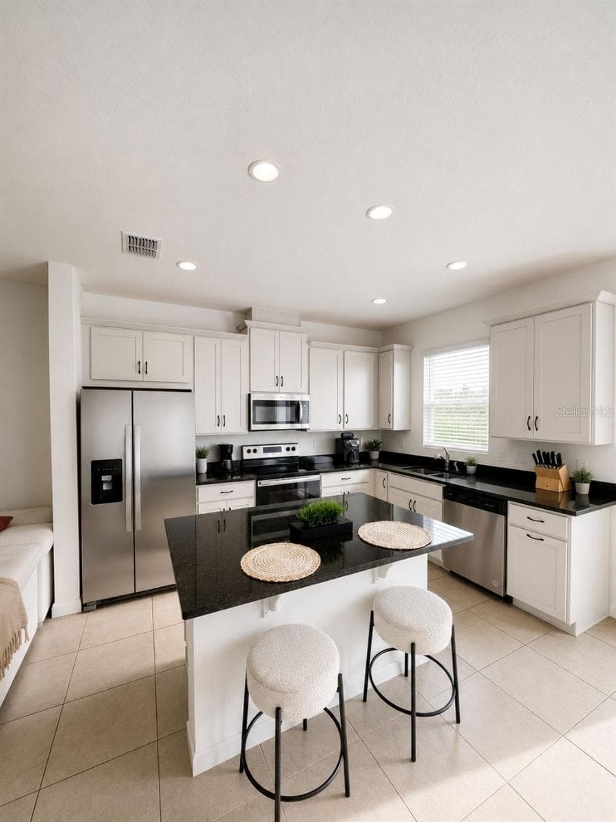 1190 SEASIDE MIST TRAIL — photo 3 of 21