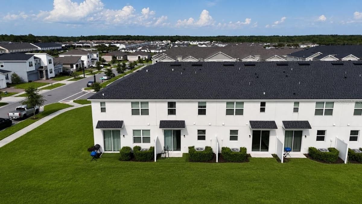 1190 SEASIDE MIST TRAIL — photo 21 of 21