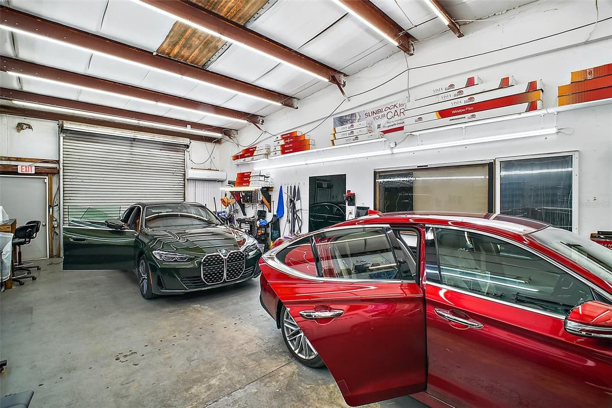 3101 KURT STREET — photo 15 of 43
