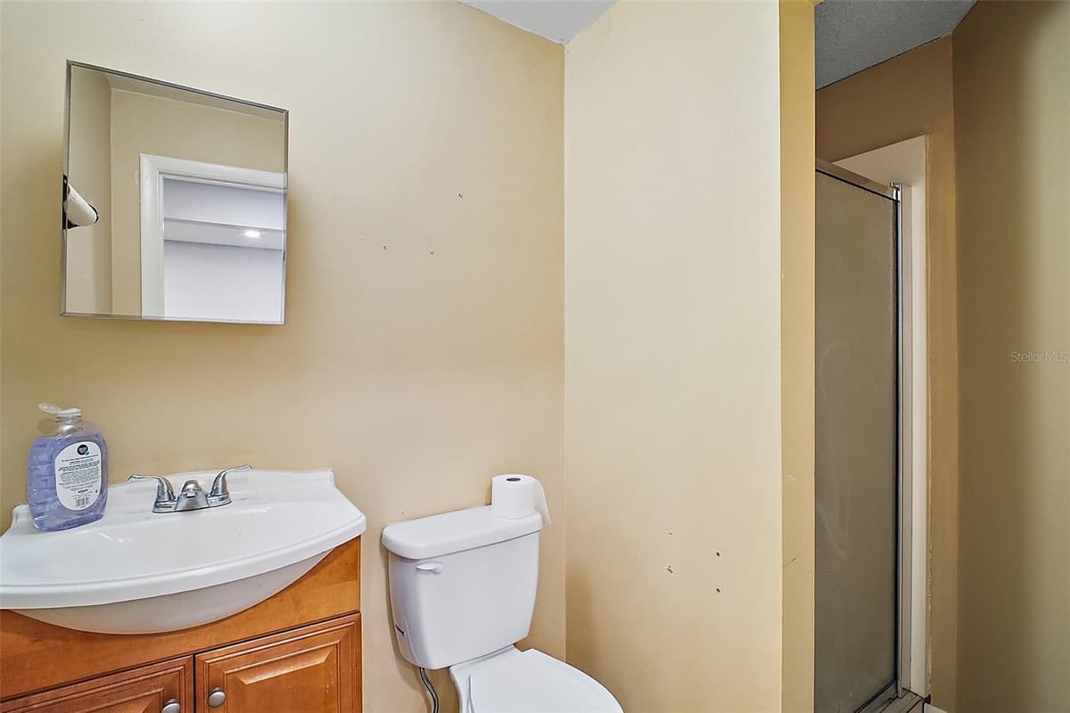 3101 KURT STREET — photo 33 of 43