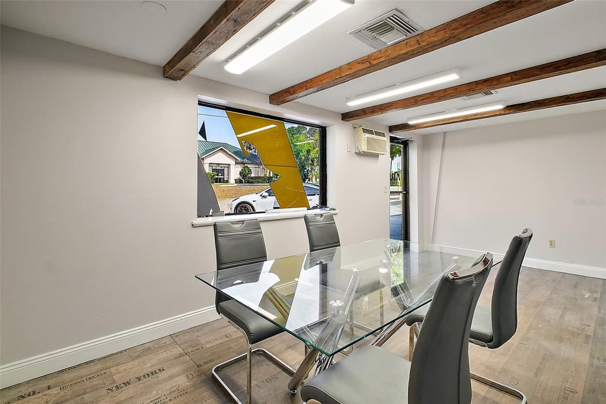 3101 KURT STREET — photo 19 of 43