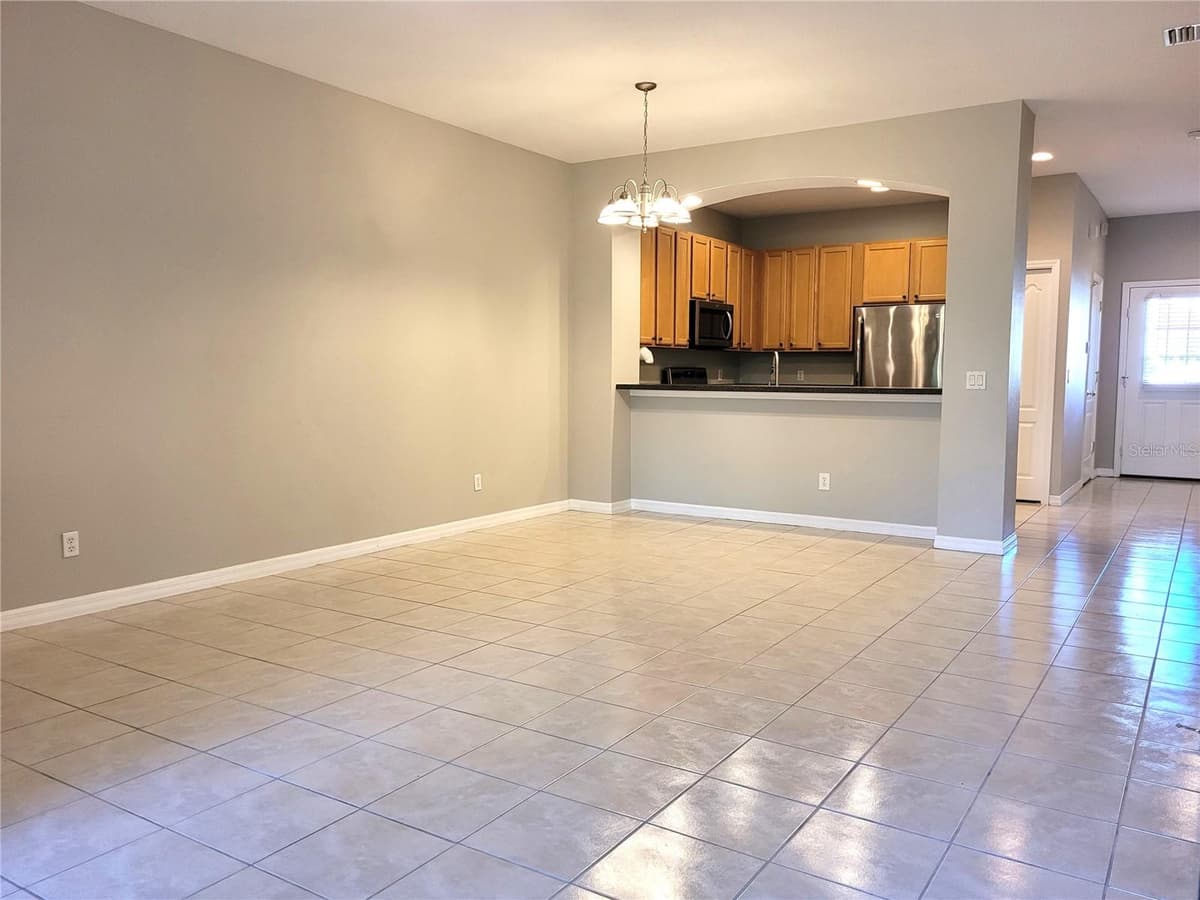 1271 JONAH DRIVE — photo 14 of 61