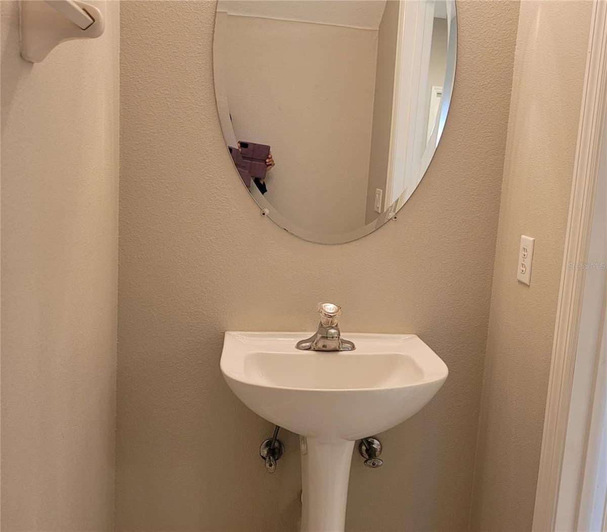 1271 JONAH DRIVE — photo 17 of 61