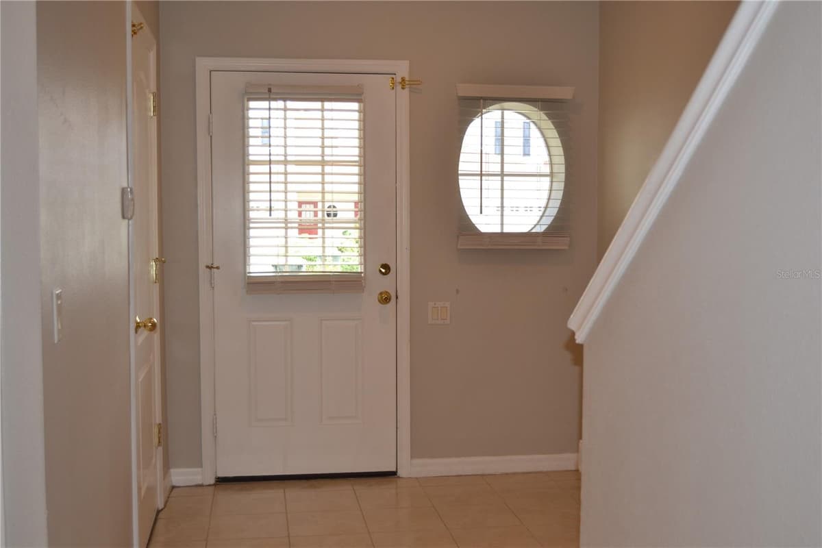 1271 JONAH DRIVE — photo 5 of 61