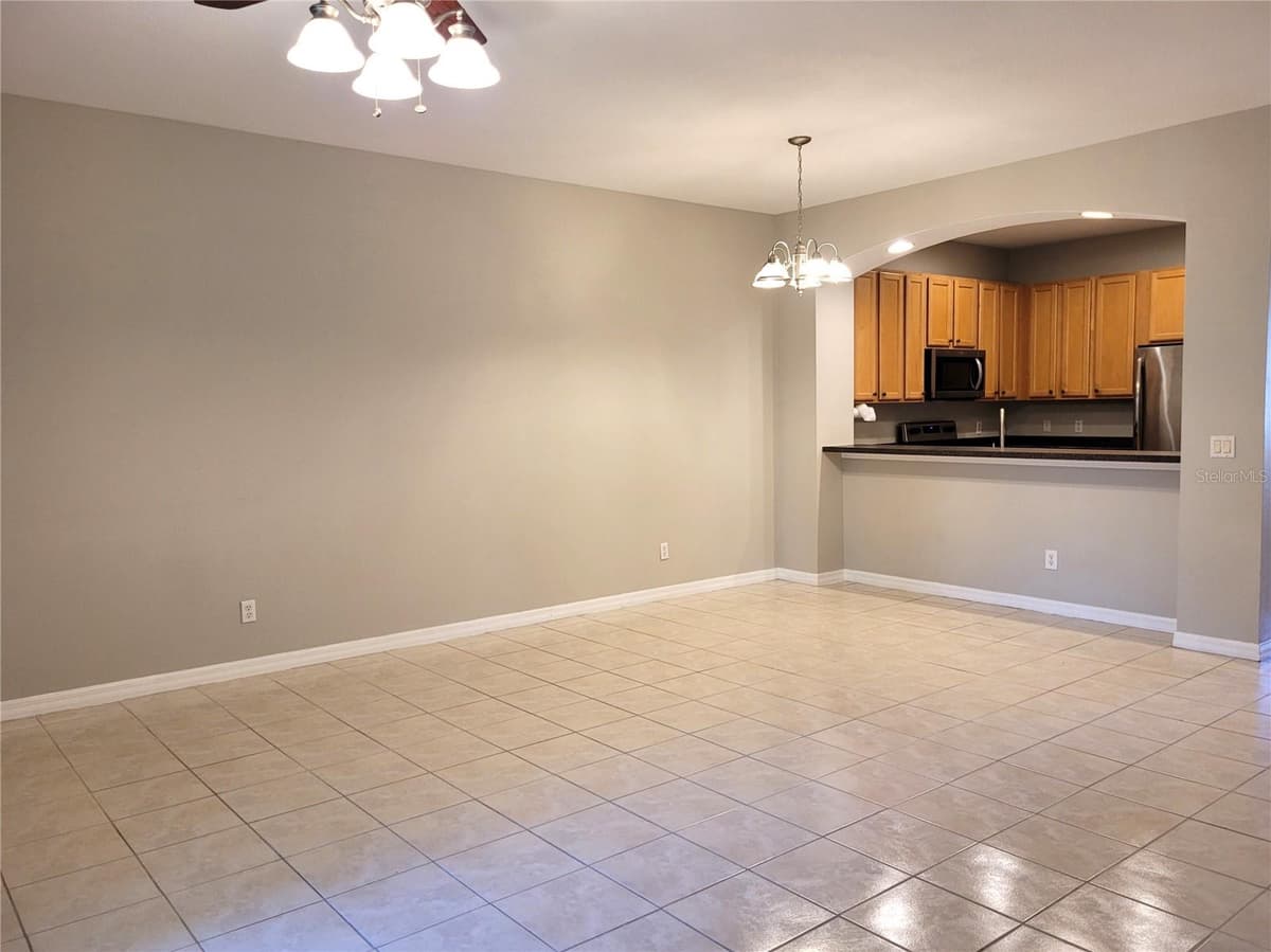 1271 JONAH DRIVE — photo 15 of 61