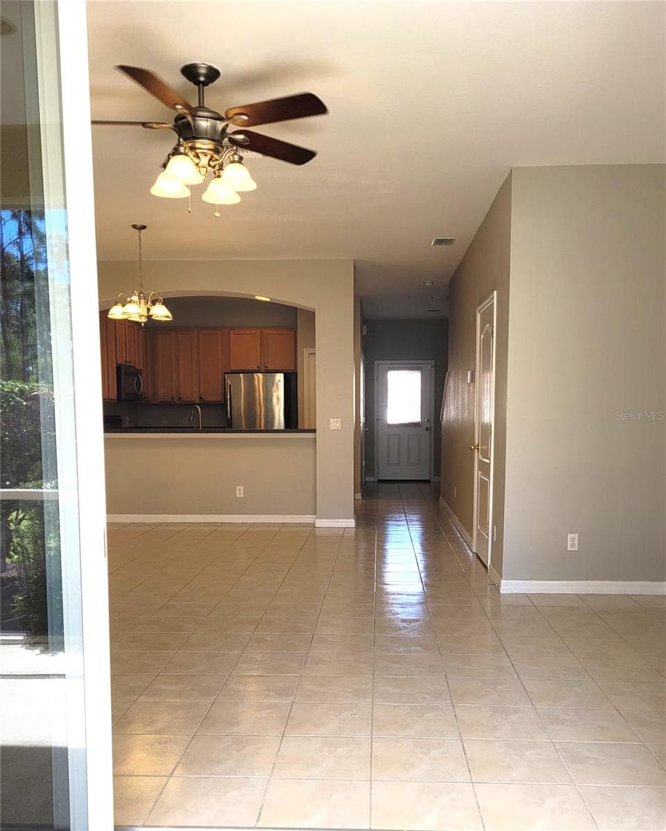1271 JONAH DRIVE — photo 16 of 61