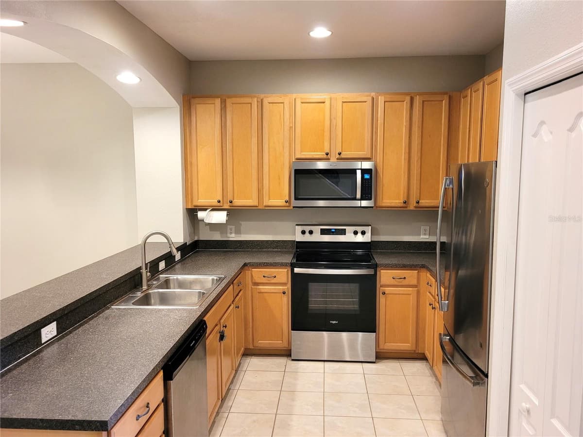 1271 JONAH DRIVE — photo 7 of 61