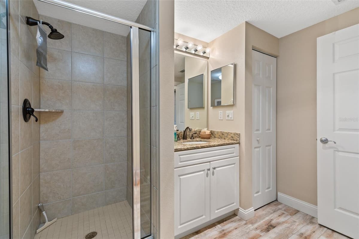 60 SURFVIEW DRIVE — photo 26 of 63