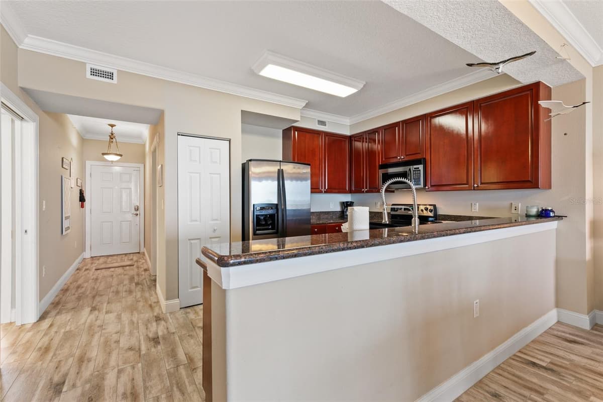 60 SURFVIEW DRIVE — photo 3 of 63