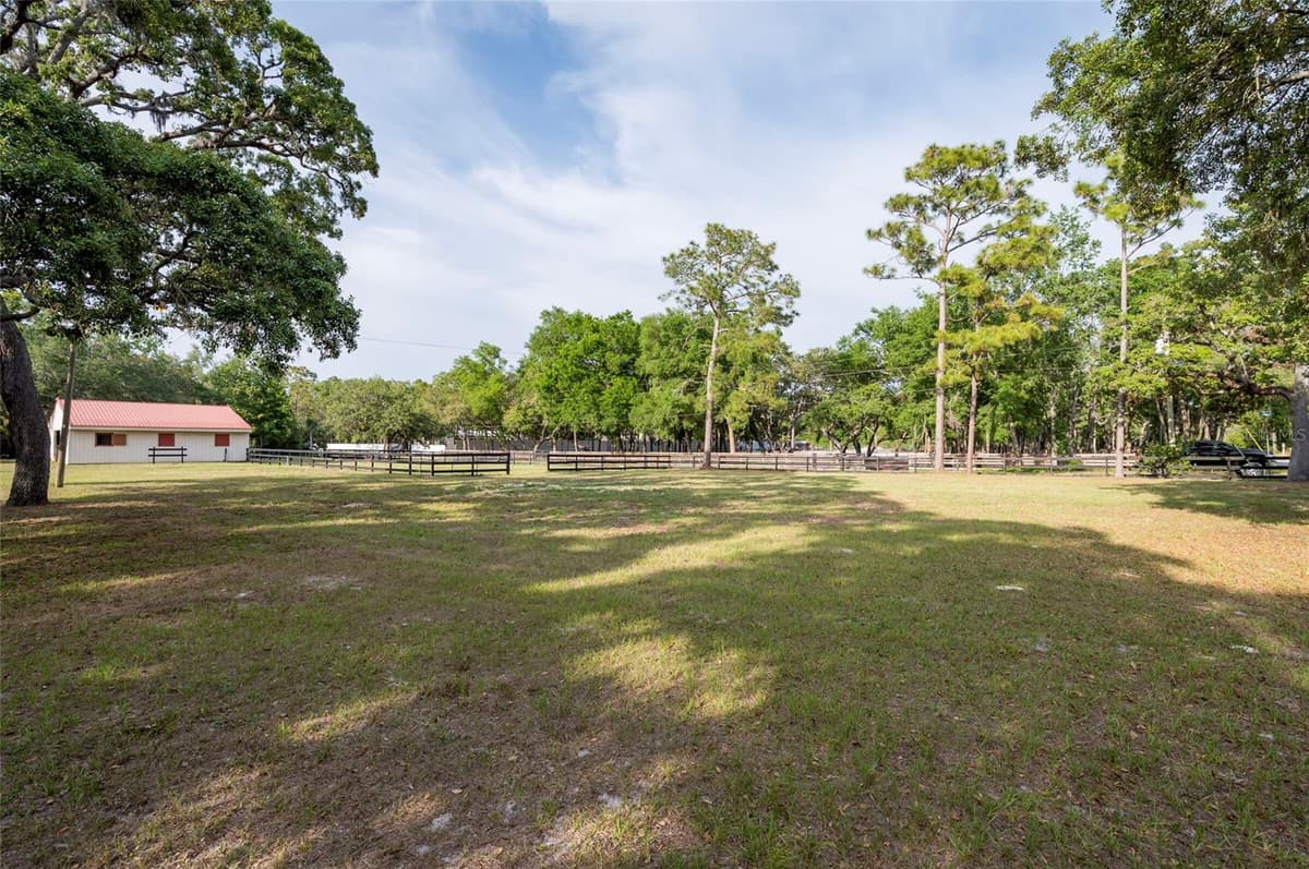 12311 OAKWOOD DRIVE — photo 33 of 59