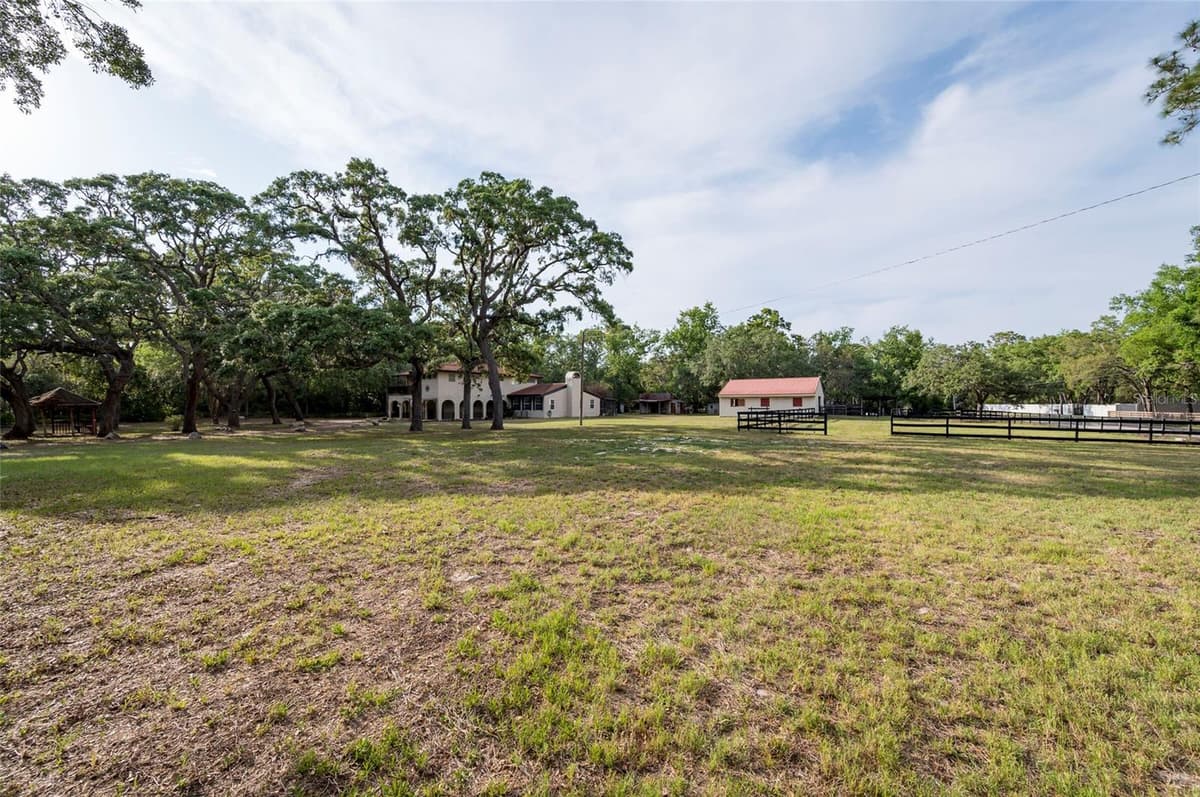 12311 OAKWOOD DRIVE — photo 34 of 59