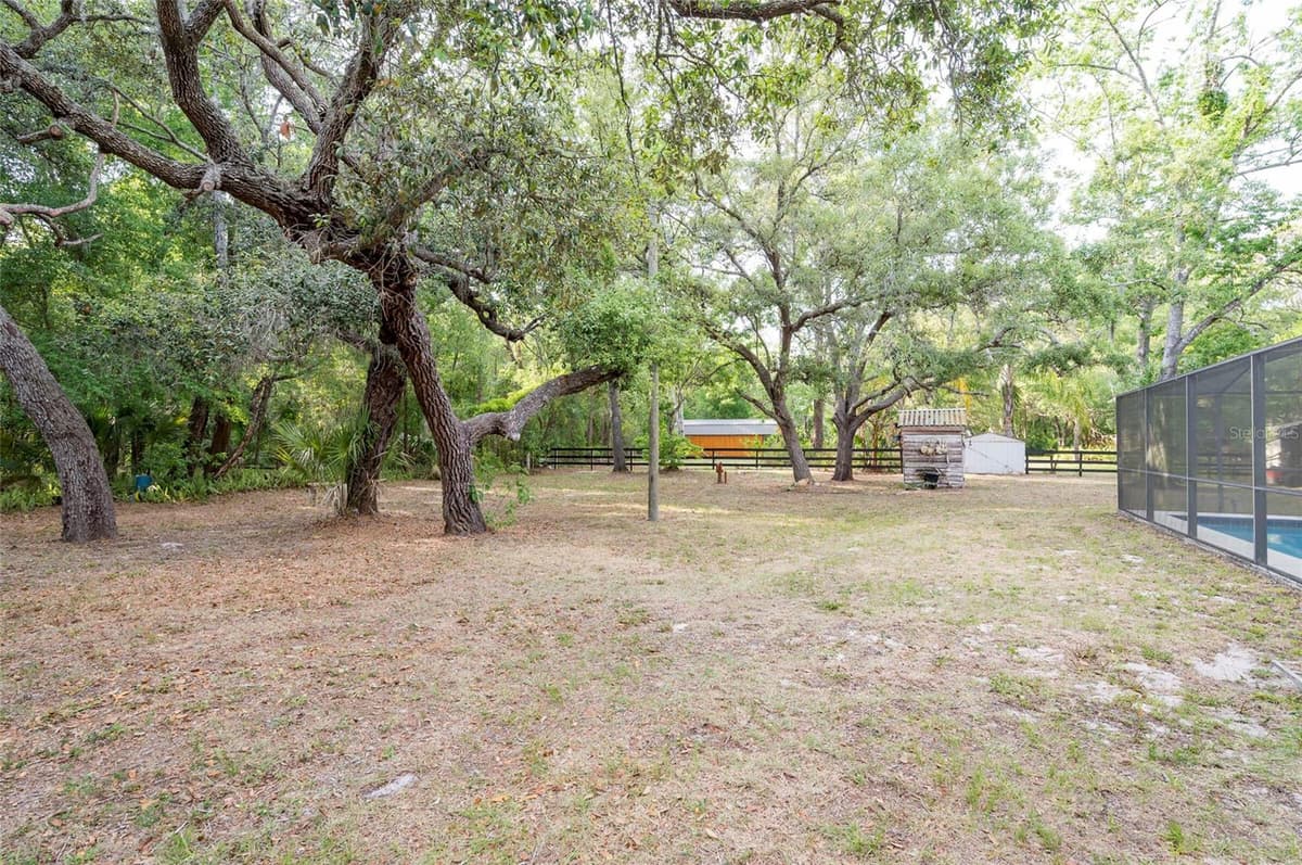 12311 OAKWOOD DRIVE — photo 37 of 59