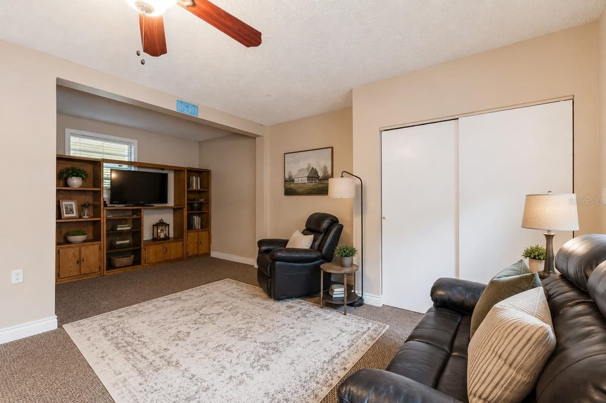12311 OAKWOOD DRIVE — photo 11 of 59