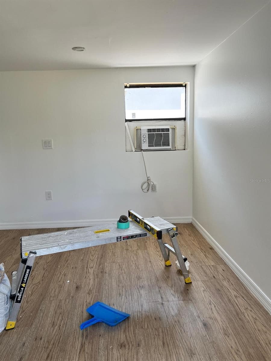 901 PADUA COURT — photo 4 of 37