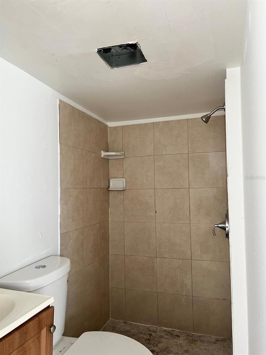 901 PADUA COURT — photo 34 of 37