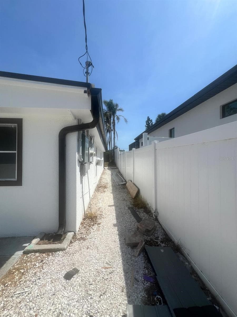 901 PADUA COURT — photo 33 of 37