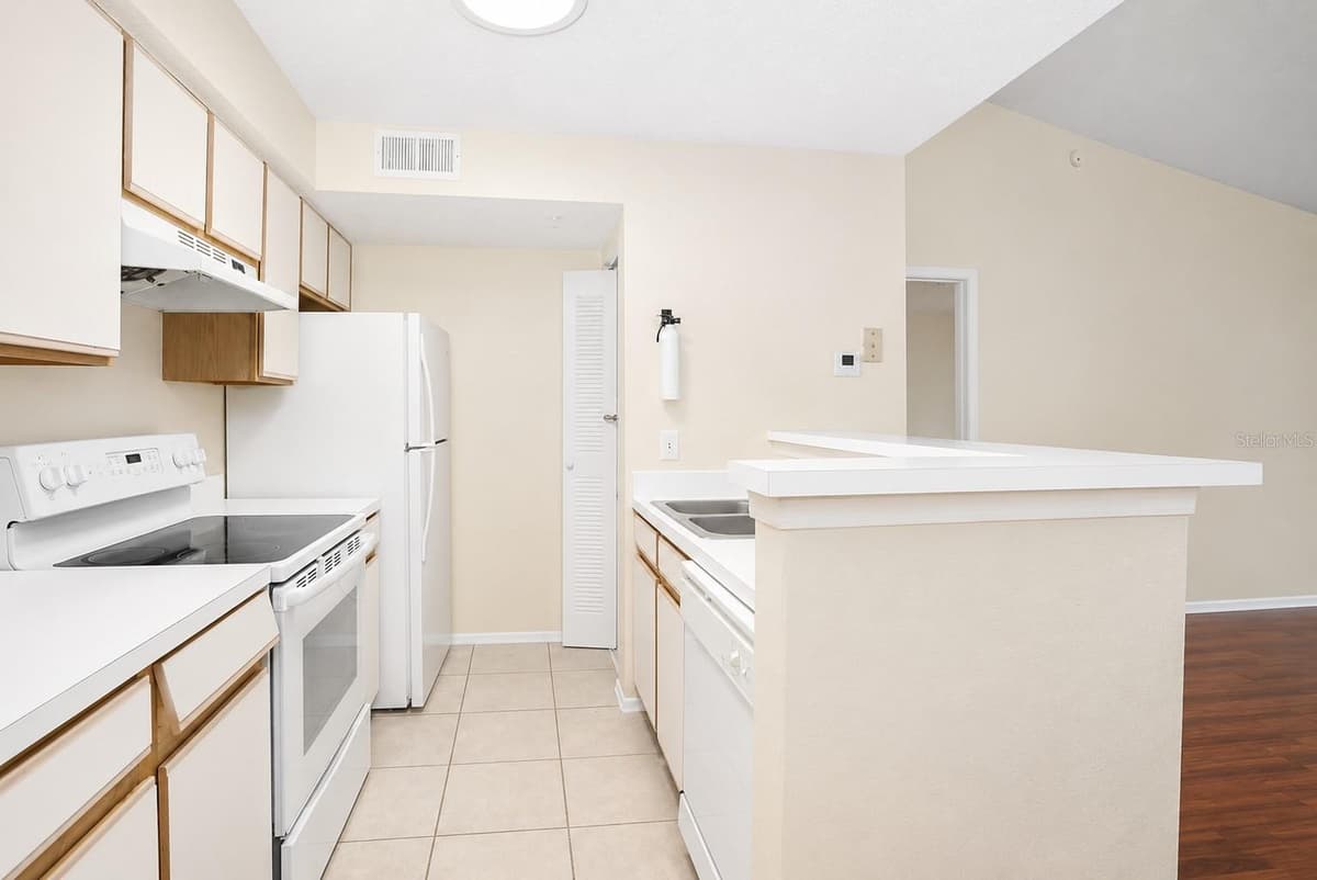 2208 ANTIGUA PLACE — photo 6 of 19