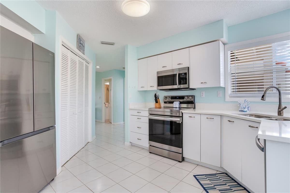 6171 BAHIA DEL MAR BOULEVARD — photo 15 of 58