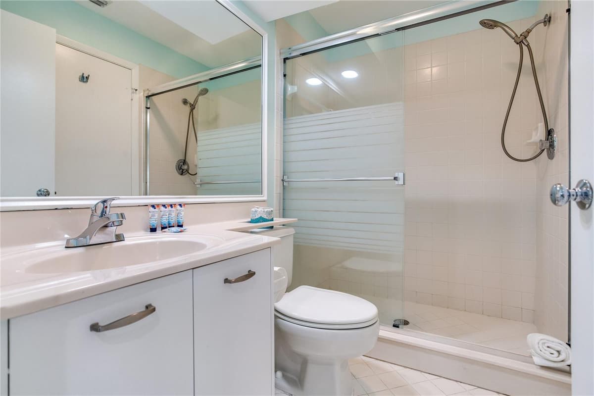 6171 BAHIA DEL MAR BOULEVARD — photo 18 of 58