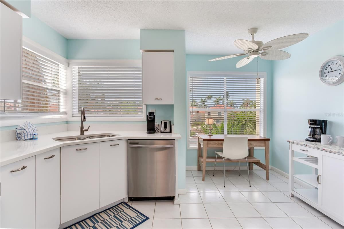 6171 BAHIA DEL MAR BOULEVARD — photo 11 of 58
