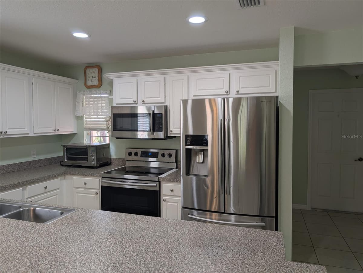 4488 TURNBERRY LANE — photo 6 of 50