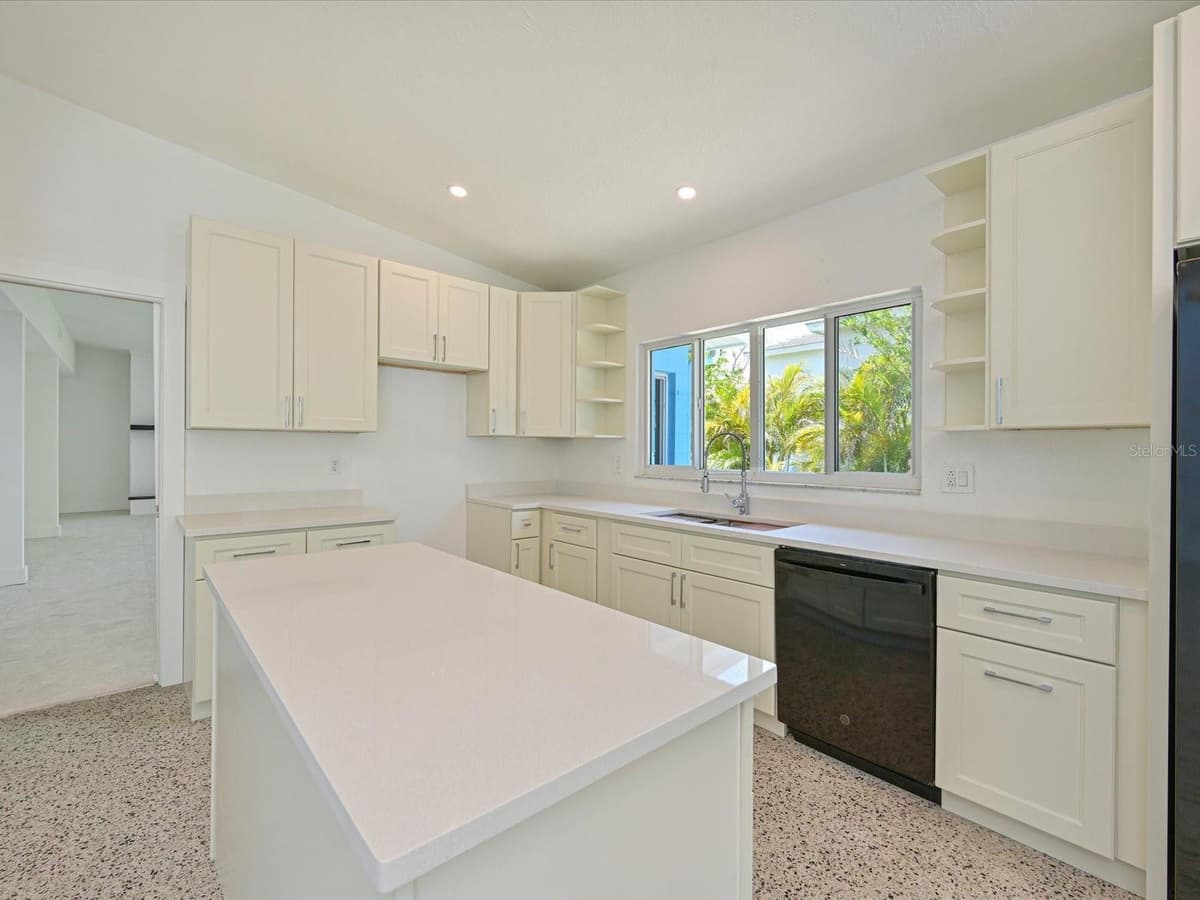 5920 GULF OF MEXICO DRIVE — photo 13 of 57