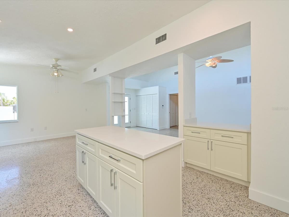 5920 GULF OF MEXICO DRIVE — photo 15 of 57