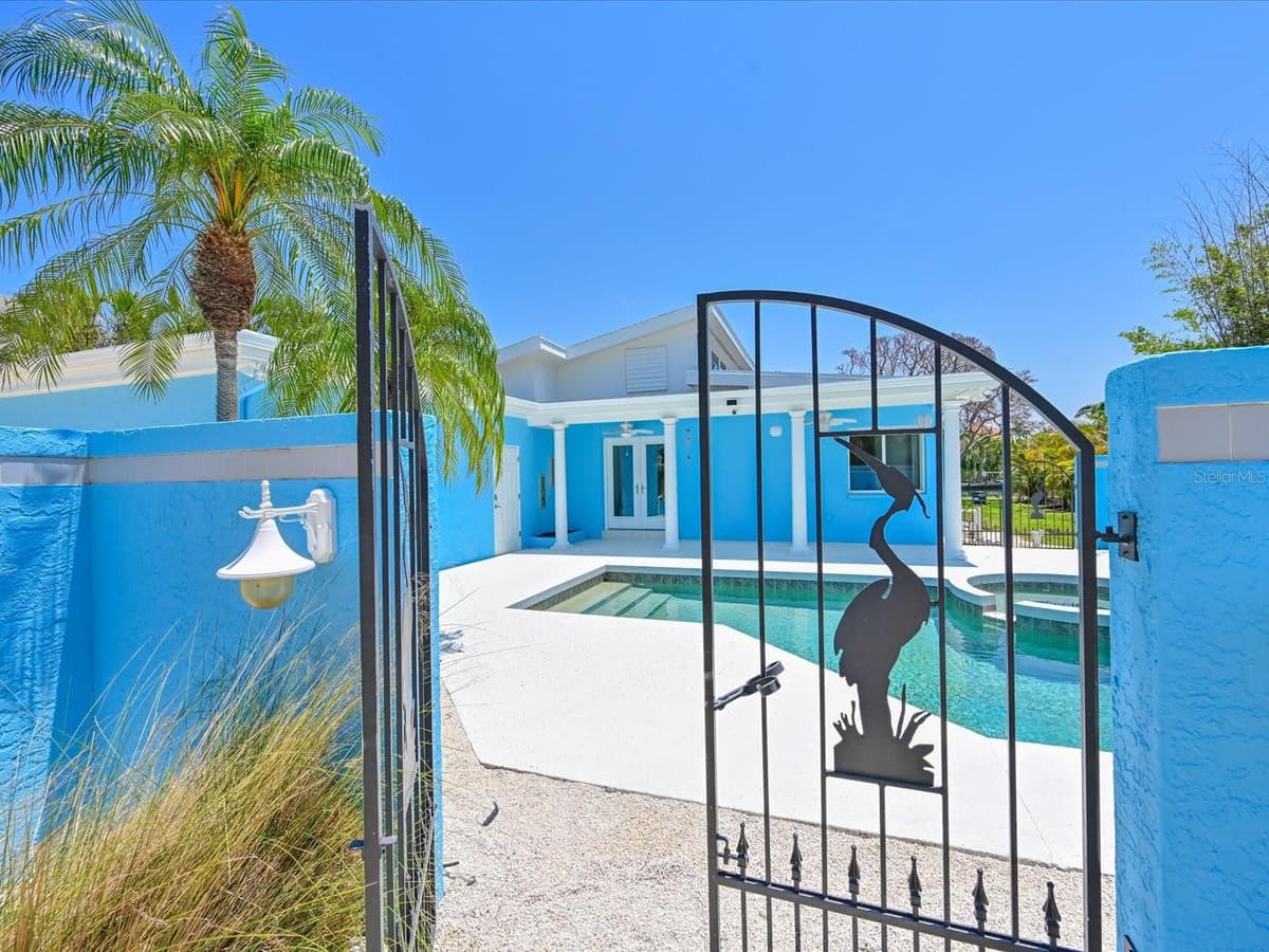 5920 GULF OF MEXICO DRIVE — photo 6 of 57