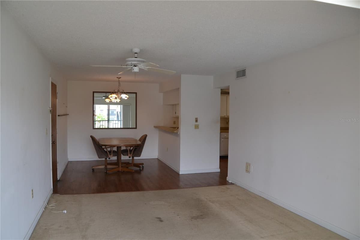 3269 BENEVA ROAD — photo 6 of 32