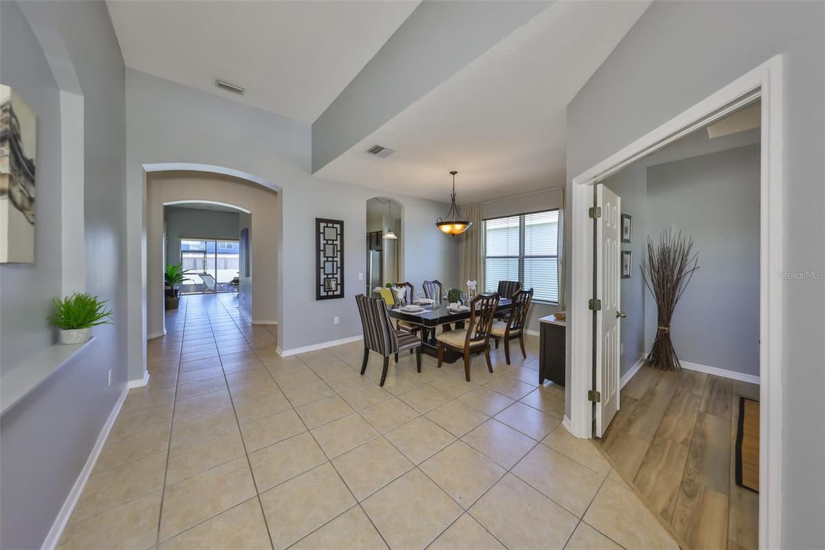 11408 COVENTRY GROVE CIRCLE — photo 5 of 48